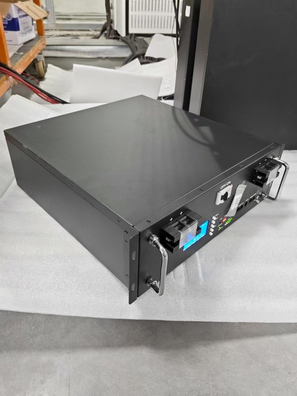 HNPE 51.2V 100Ah 5KW Prismatic Lithium Ion Lifepo4 Battery Boxes Stainless Steel Rack for Energy Storage for Home Use